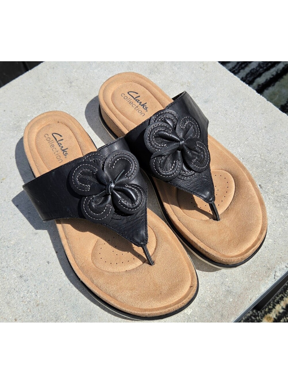 Clarks Collection Women's Black Leather Thong Sandals Size 9 US